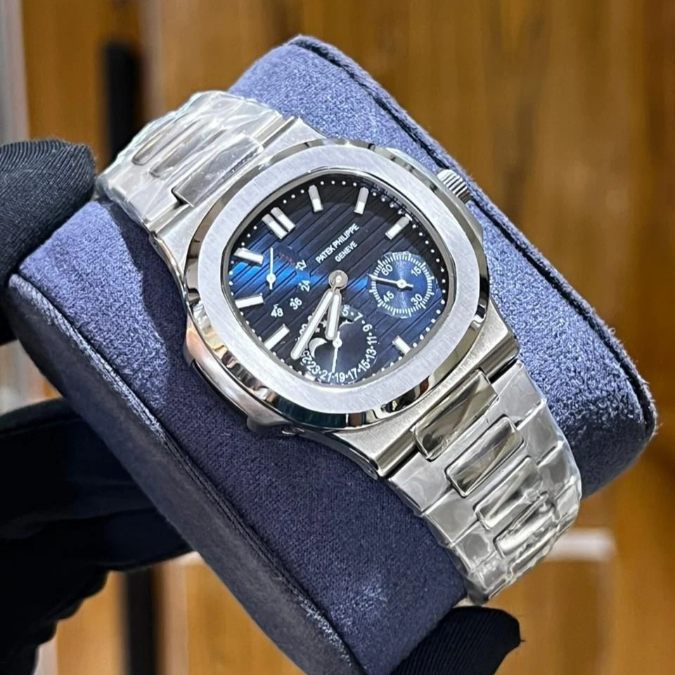 Patek Philippe Nautilus Silver Calender